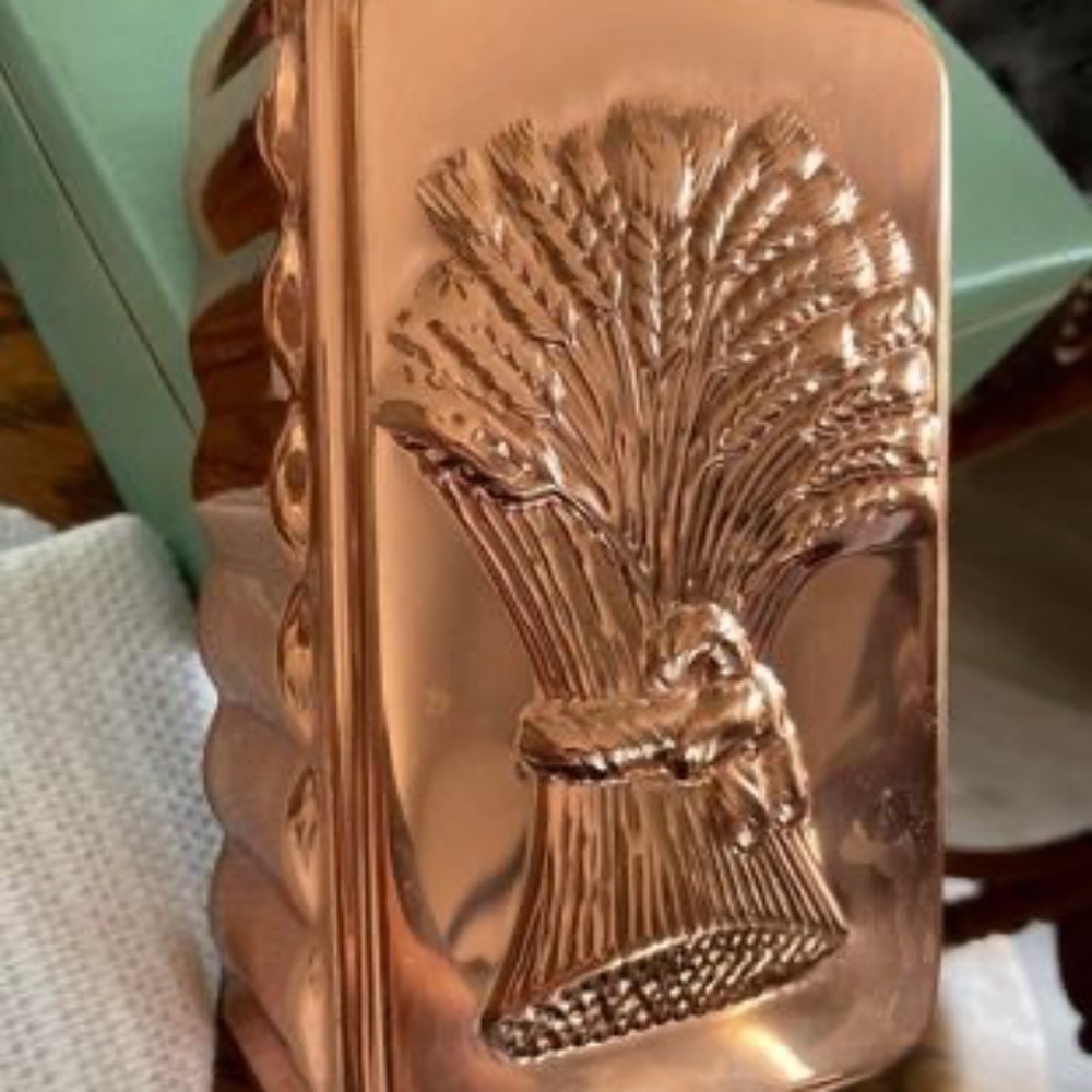 Copper jelly mould